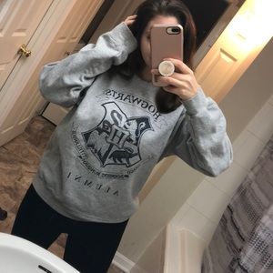 Hogwarts alumni sweater